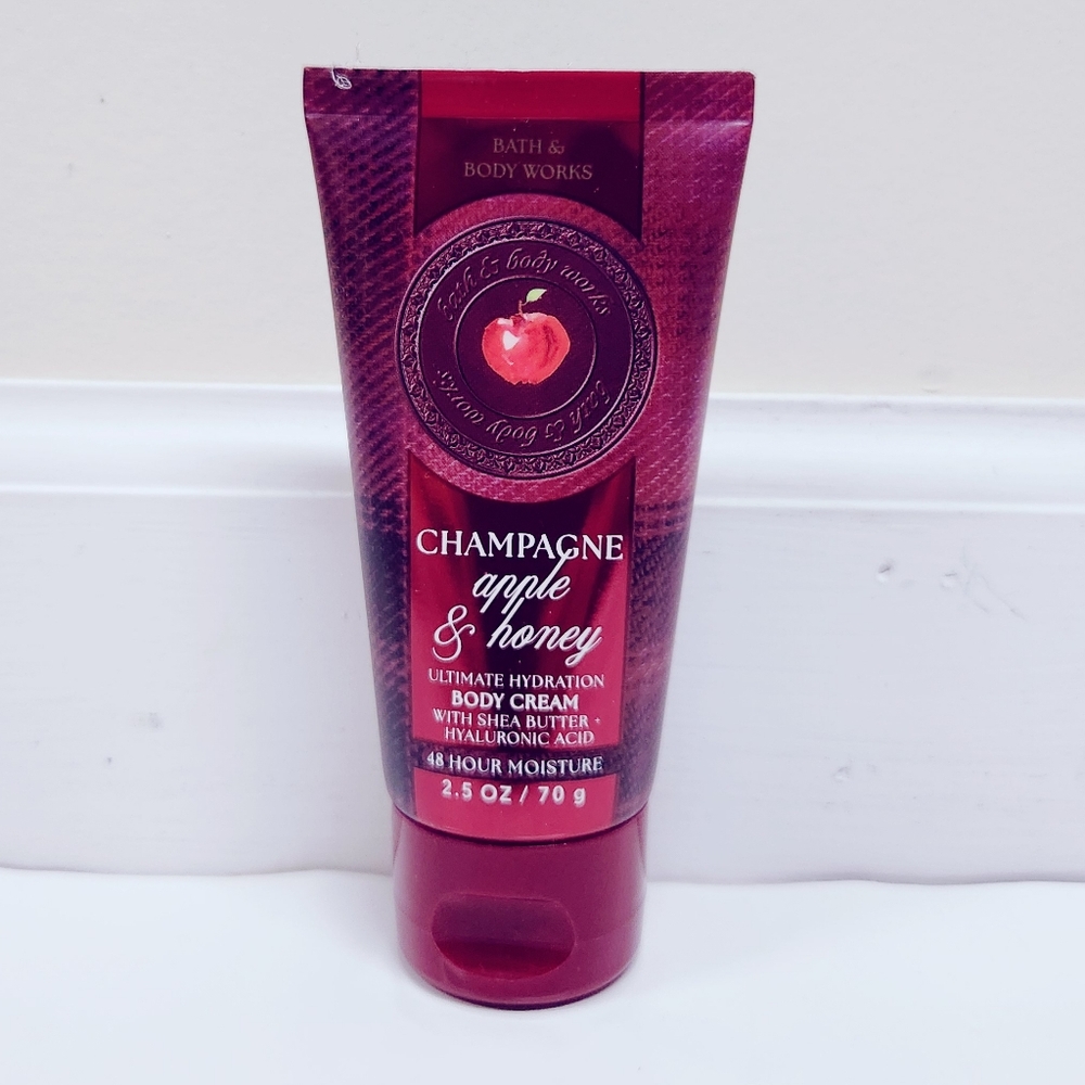 ⭐4/$15 Bath & Body Works Champagne Apple & Honey Ultimate Hydration Body Cream